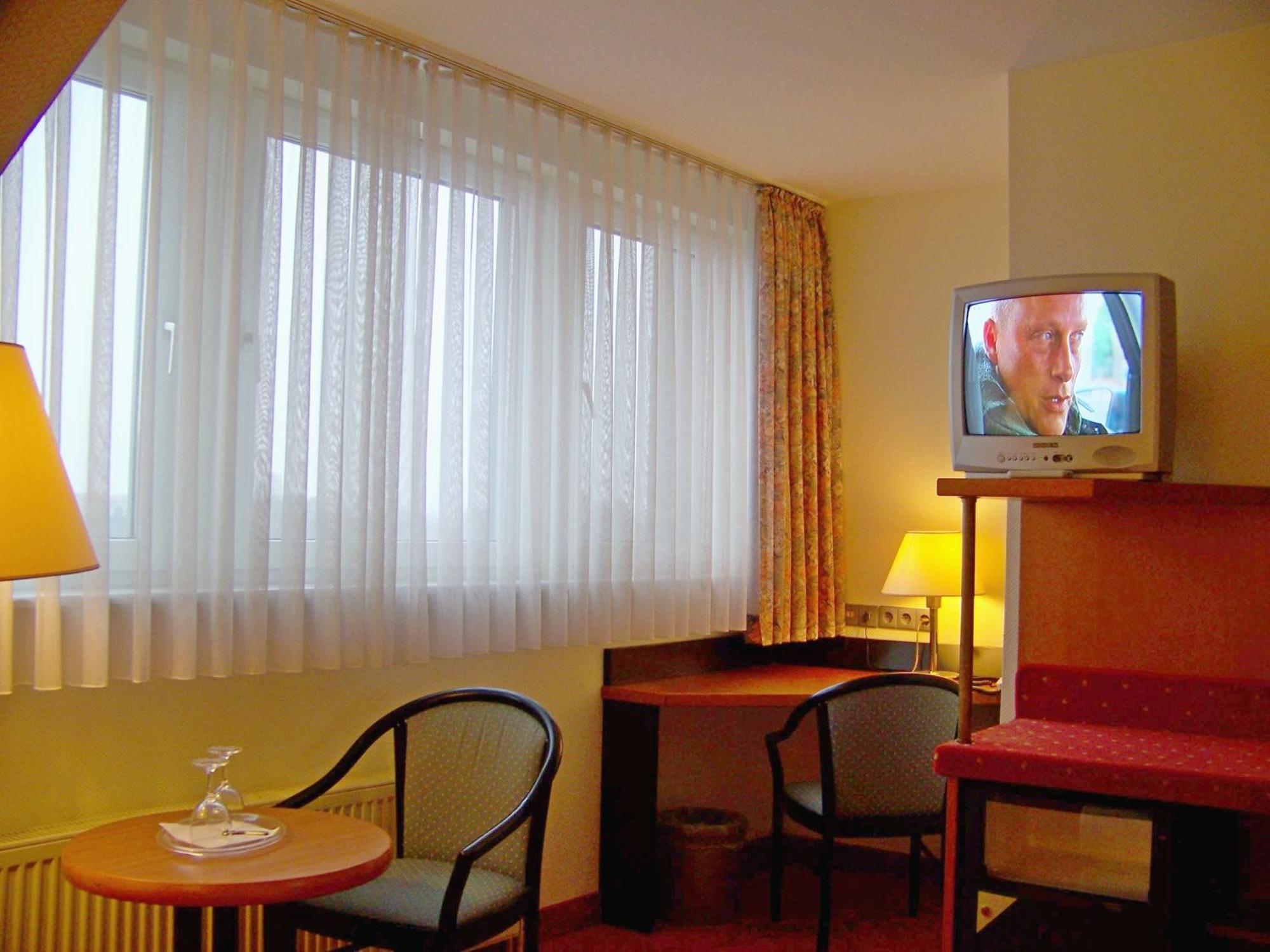 Hotel Amadeus Royal Berlin Hönow Pokoj fotografie