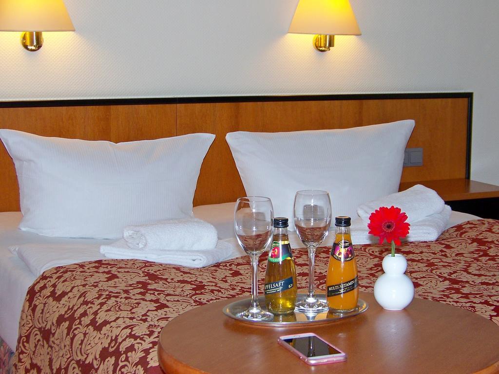 Hotel Amadeus Royal Berlin Hönow Pokoj fotografie